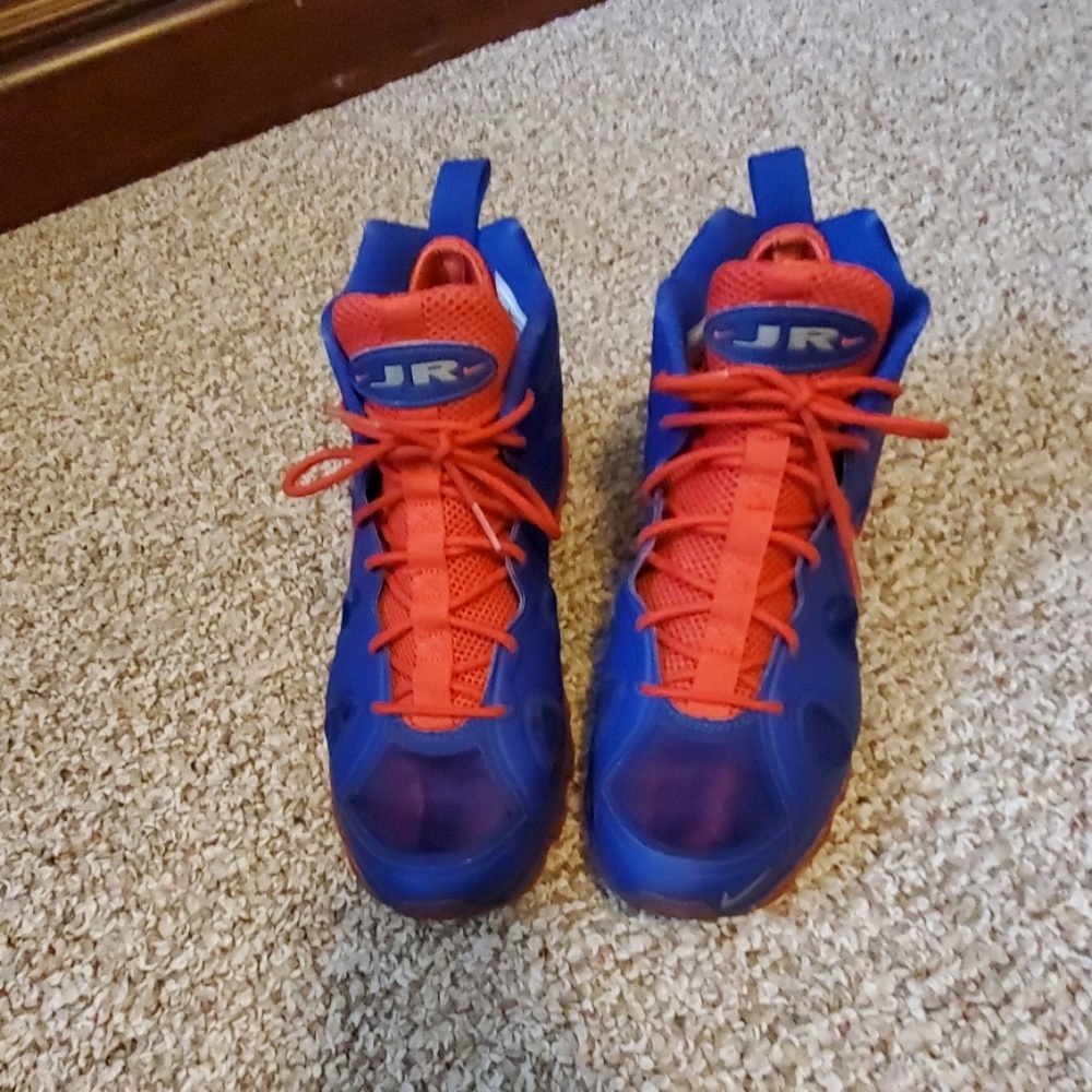 Shoes - Picture 2 of 3